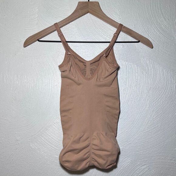 SKIMS Seamless Sculpt Brief Bodysuit in Ochre - Picture 2 of 6